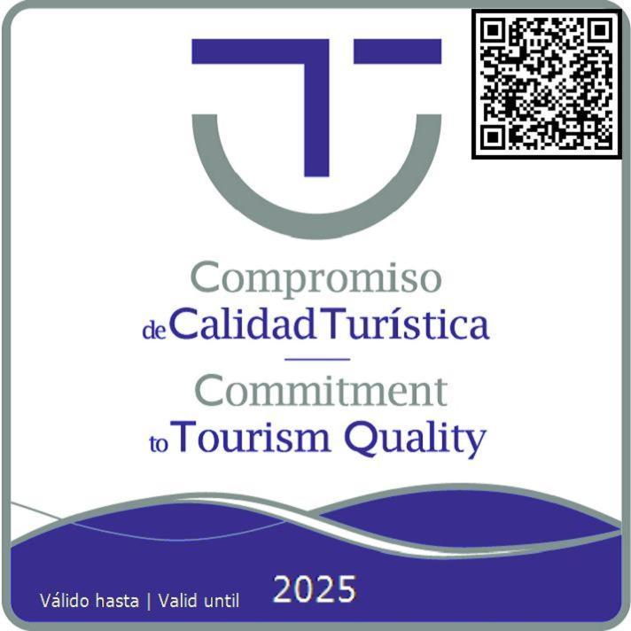 Md Design Hotel - Portal Del Real Valencia Luaran gambar